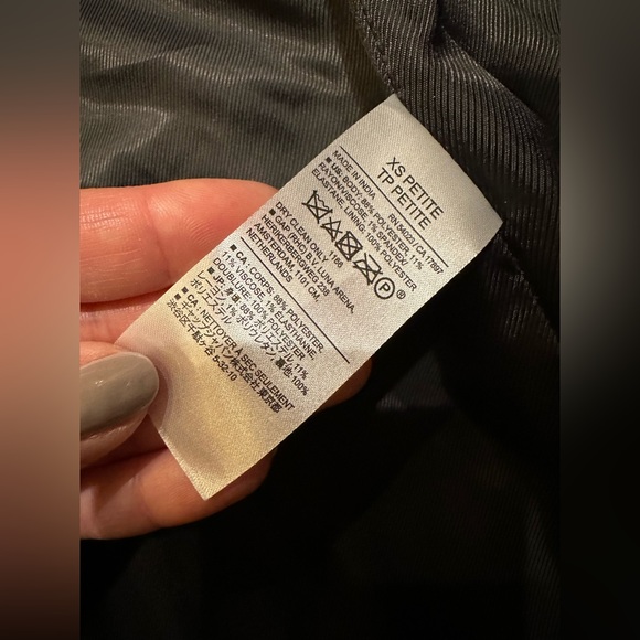 NWT Banana Republic Tie Waist Wrap Coat with Wood Hanger - Picture 13 of 13